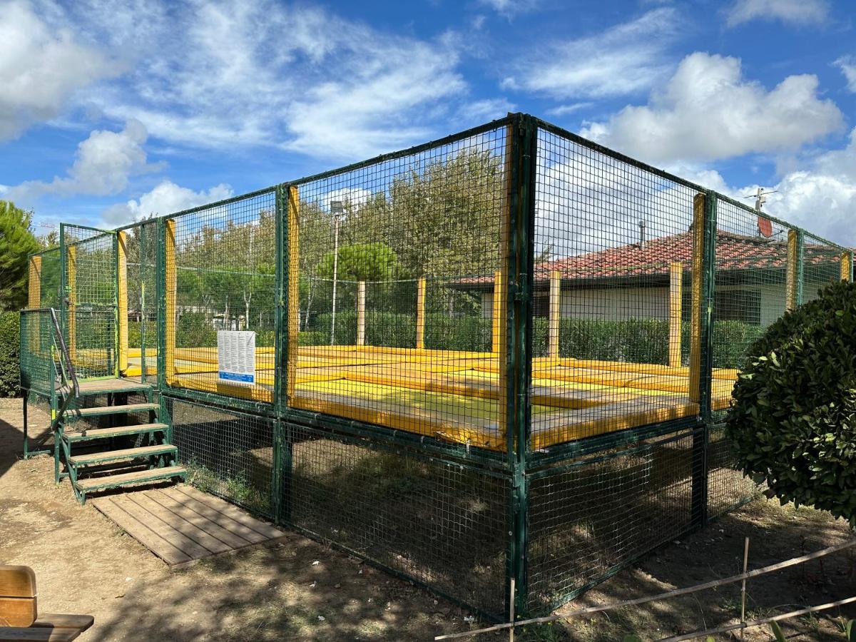 Comfortabele Familie Chalets Met Veranda Incl Airco Dichtbij Zee! Viareggio Exterior photo